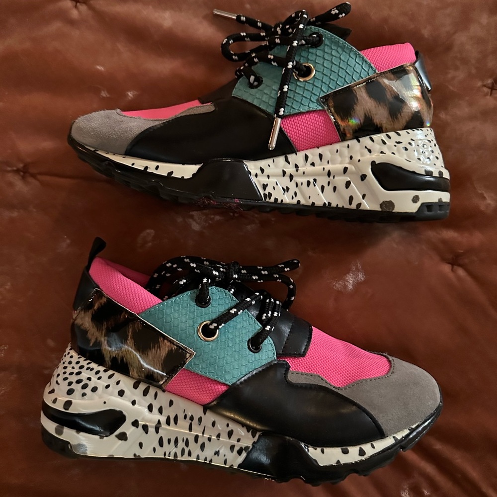 Steve Madden Cliff Hot Pink Blue Leopard Shoes
